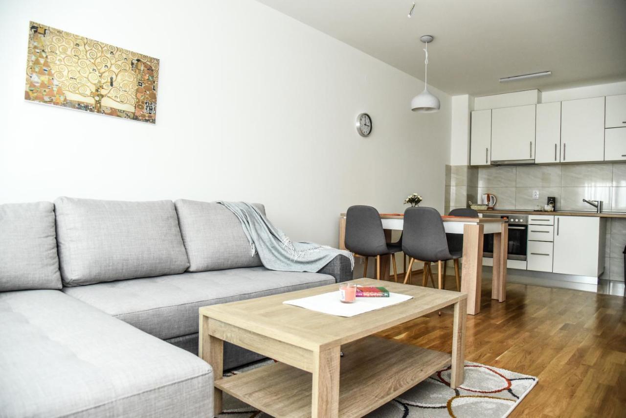 Suncokret Apartmani Loznica Esterno foto