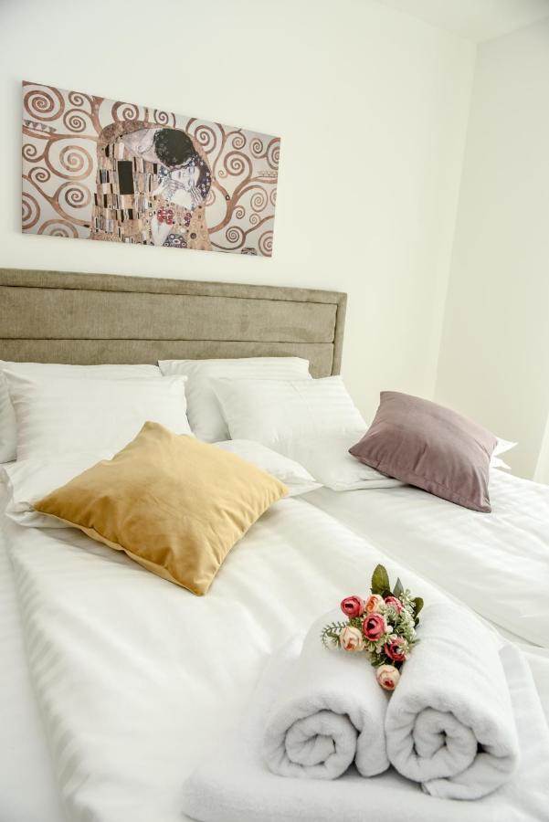 Suncokret Apartmani Loznica Esterno foto