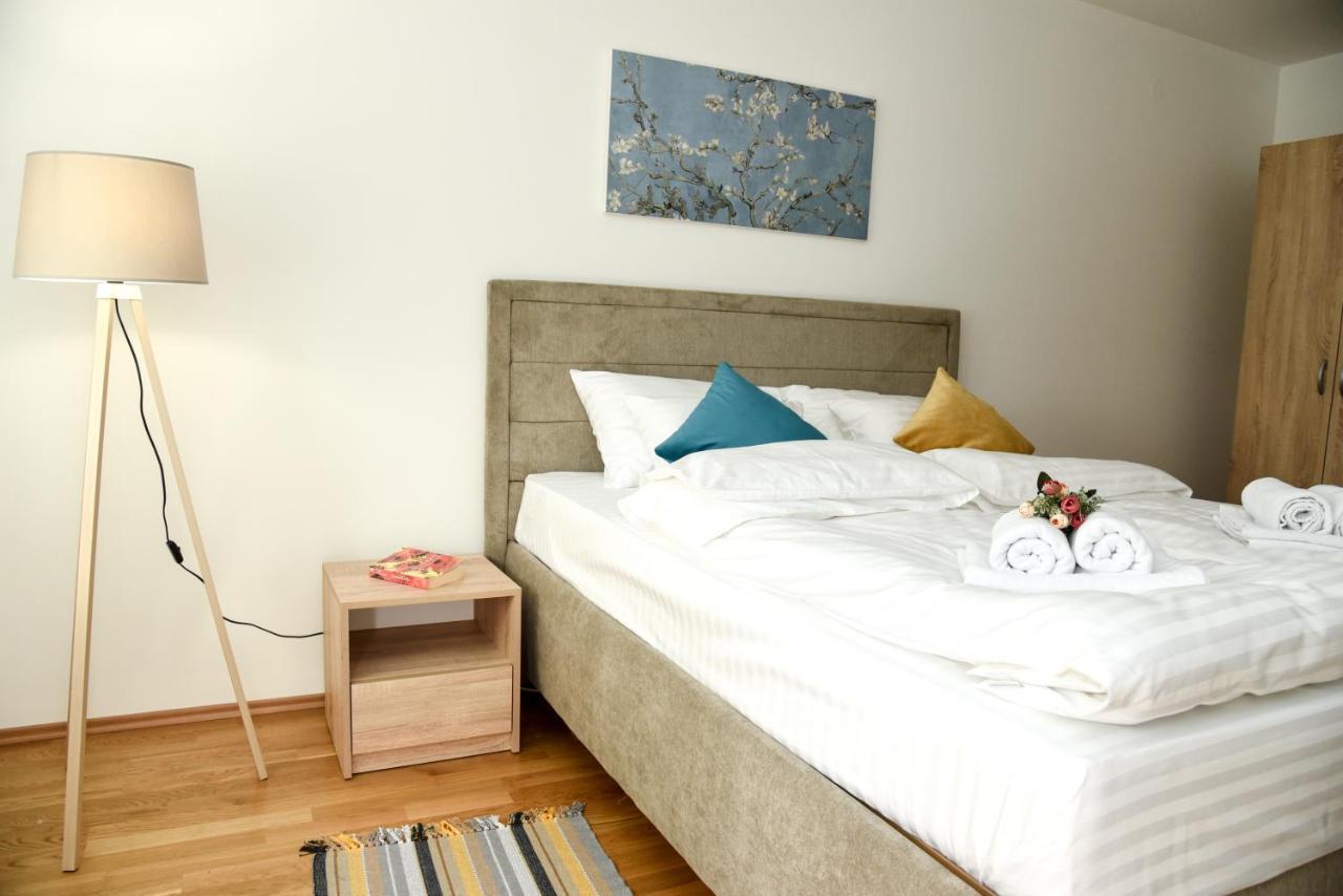 Suncokret Apartmani Loznica Esterno foto