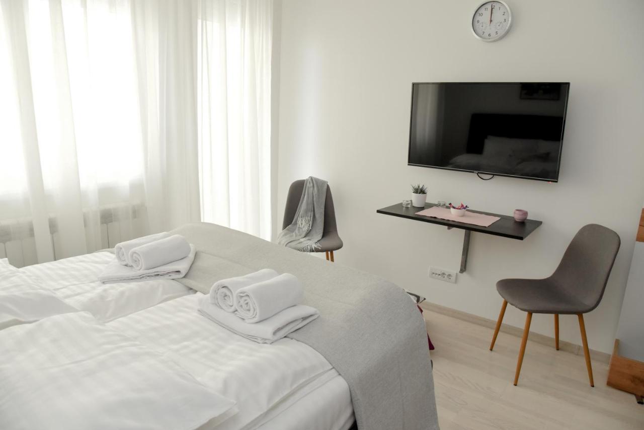Suncokret Apartmani Loznica Esterno foto