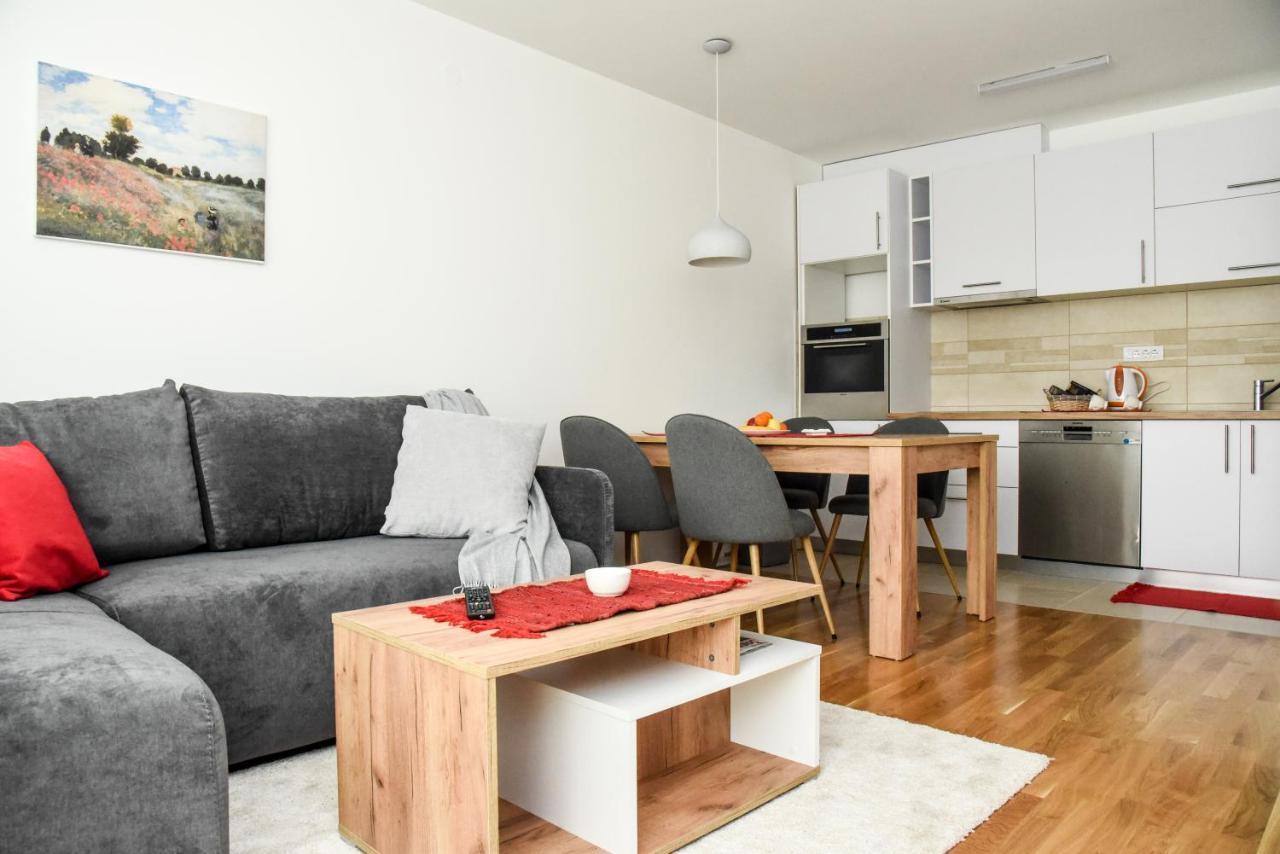 Suncokret Apartmani Loznica Esterno foto