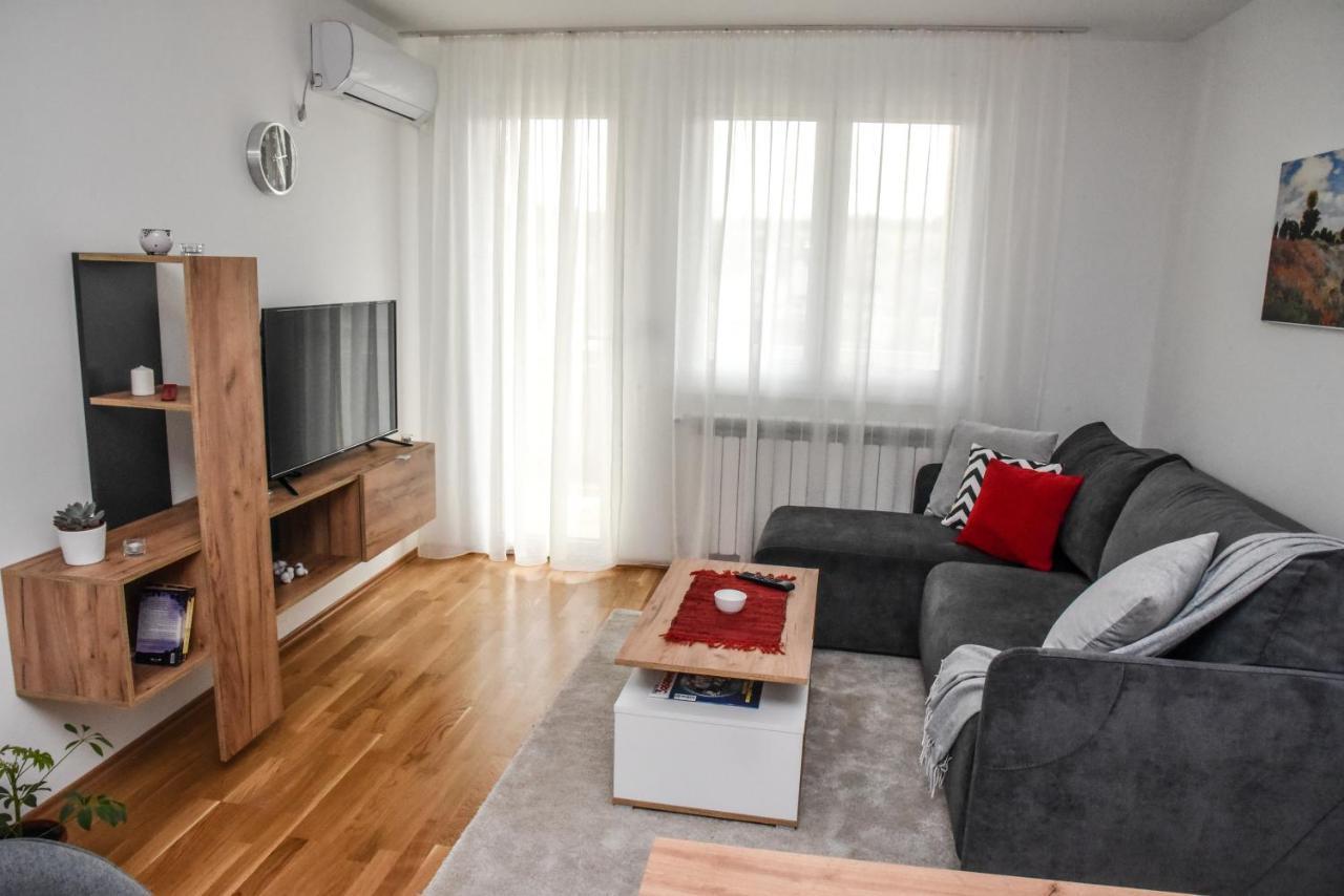 Suncokret Apartmani Loznica Esterno foto