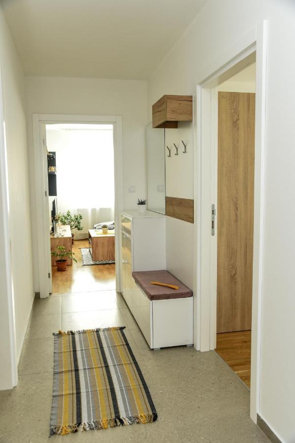 Suncokret Apartmani Loznica Esterno foto