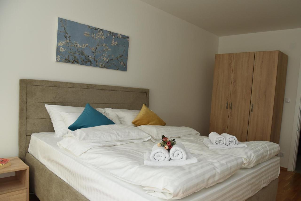 Suncokret Apartmani Loznica Esterno foto