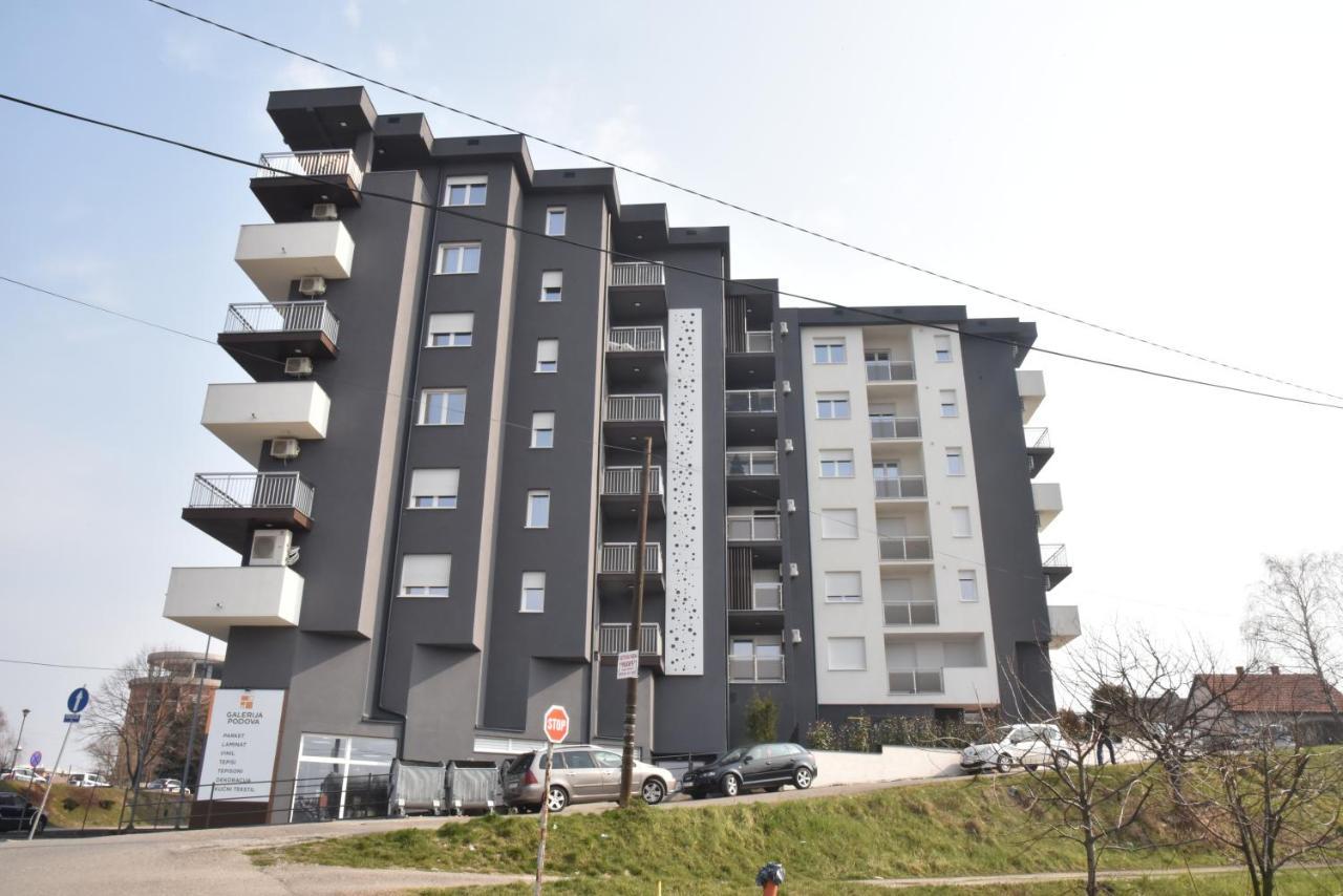 Suncokret Apartmani Loznica Esterno foto