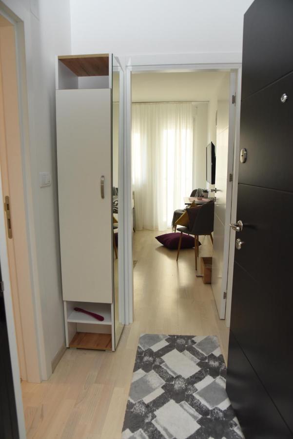 Suncokret Apartmani Loznica Esterno foto