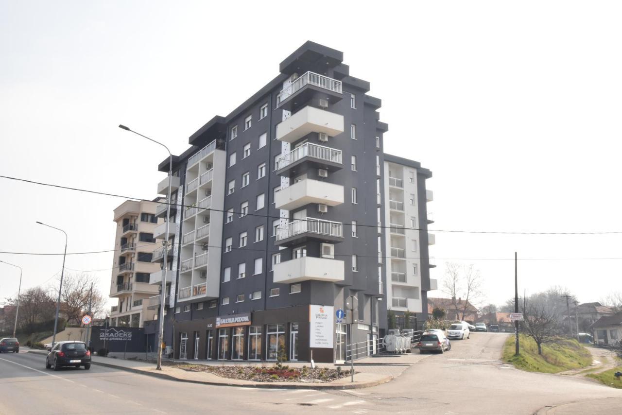 Suncokret Apartmani Loznica Esterno foto